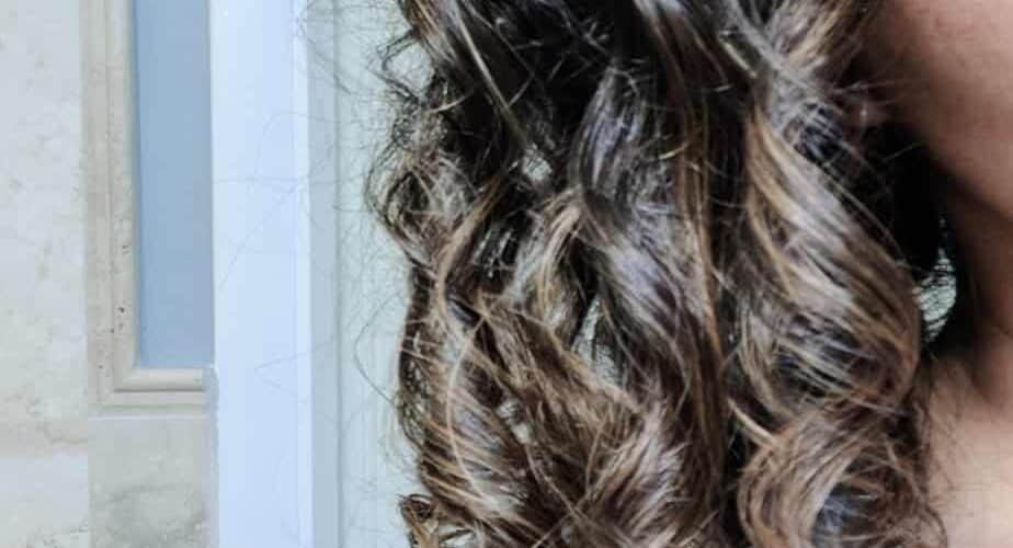 11 Surprising Reasons You Have Frizzy Curly Hair Tips To Beat Halo Frizz