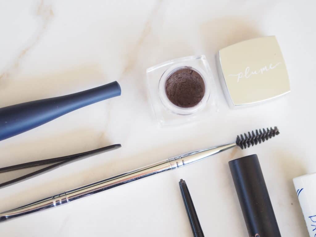 Delilah's favorite natural nontoxic brow pomade options 