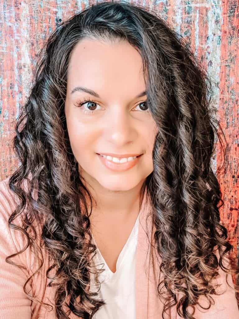 Delilah Orpi Holistic Enchilada  Clean, Nontoxic, & Organic Curly Hair Product expert