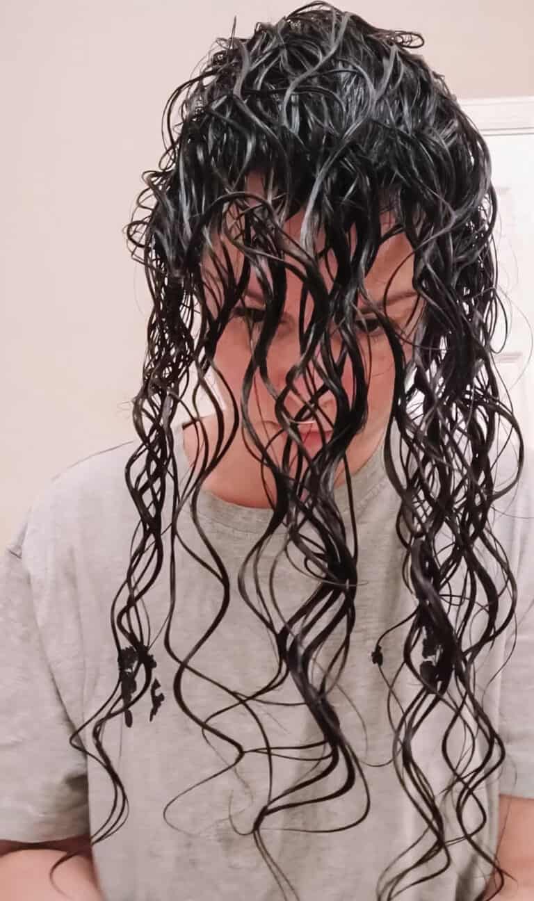 8 Causes Of Wet Frizz And How To Fix Them The Holistic Enchilada 8 Causes Of Wet Frizz And How To Fix Them The Holistic Enchilada